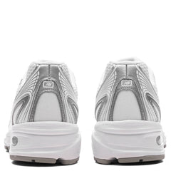 740 - White/Silver Metallic/Reflection