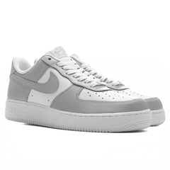 Air Force 1 '07 - White/Light Smoke Grey