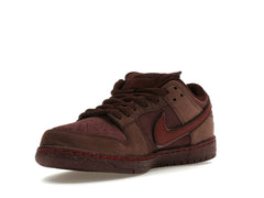 Nike SB Dunk Low City of Love Burgundy Crush FN0619-600
