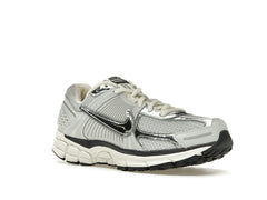 Nike Zoom Vomero 5 Chrome: Retro Running Shoe