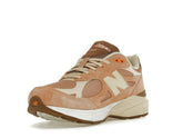 New Balance 990v3 MiUSA Exclusive Orange Cream Sneakers – M990SZ3