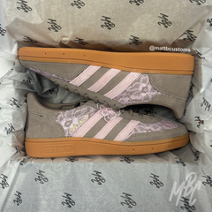 Strawberry Mocha Lacey Flower - Adidas Spezial | UK 6