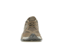 New Balance 9060 Mushroom Timberwolf: Retro Sneaker with Modern Comfort