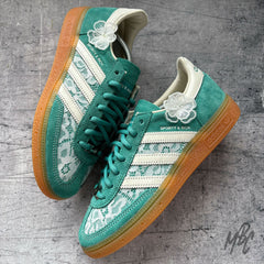 Lacey Flower - Sporty & Rich Adidas Spezial Custom