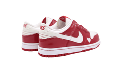Nike Dunk Low “Valentines Day” 2005