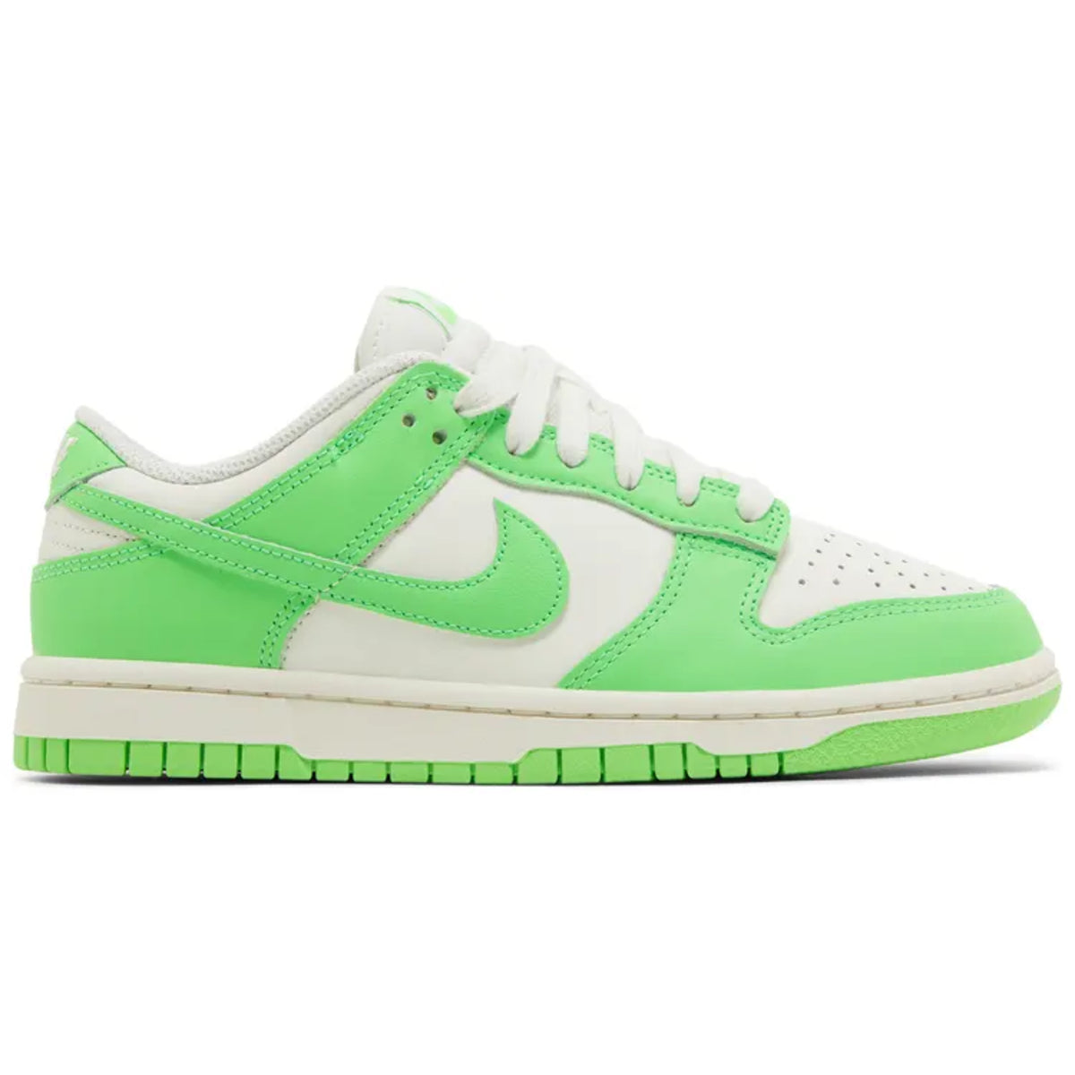 Nike Dunk Low Green Strike (W)