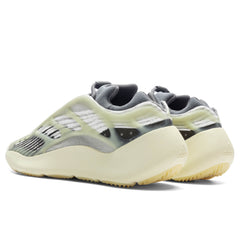 700 V3 - Faded Salt