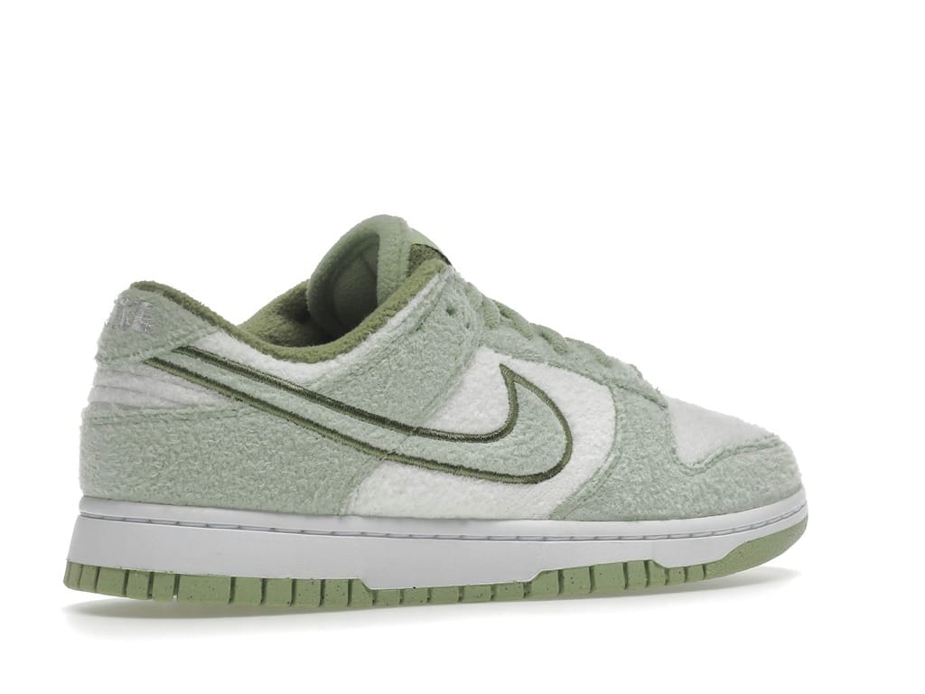 Nike Dunk Low SE Fleece Pack Honeydew Women’s DQ7579-300