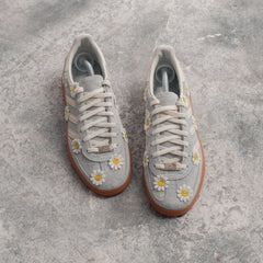 Daisy Dream - Adidas Spezial Custom