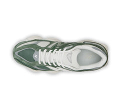 New Balance 9060 Nori: Modern Retro Sneaker