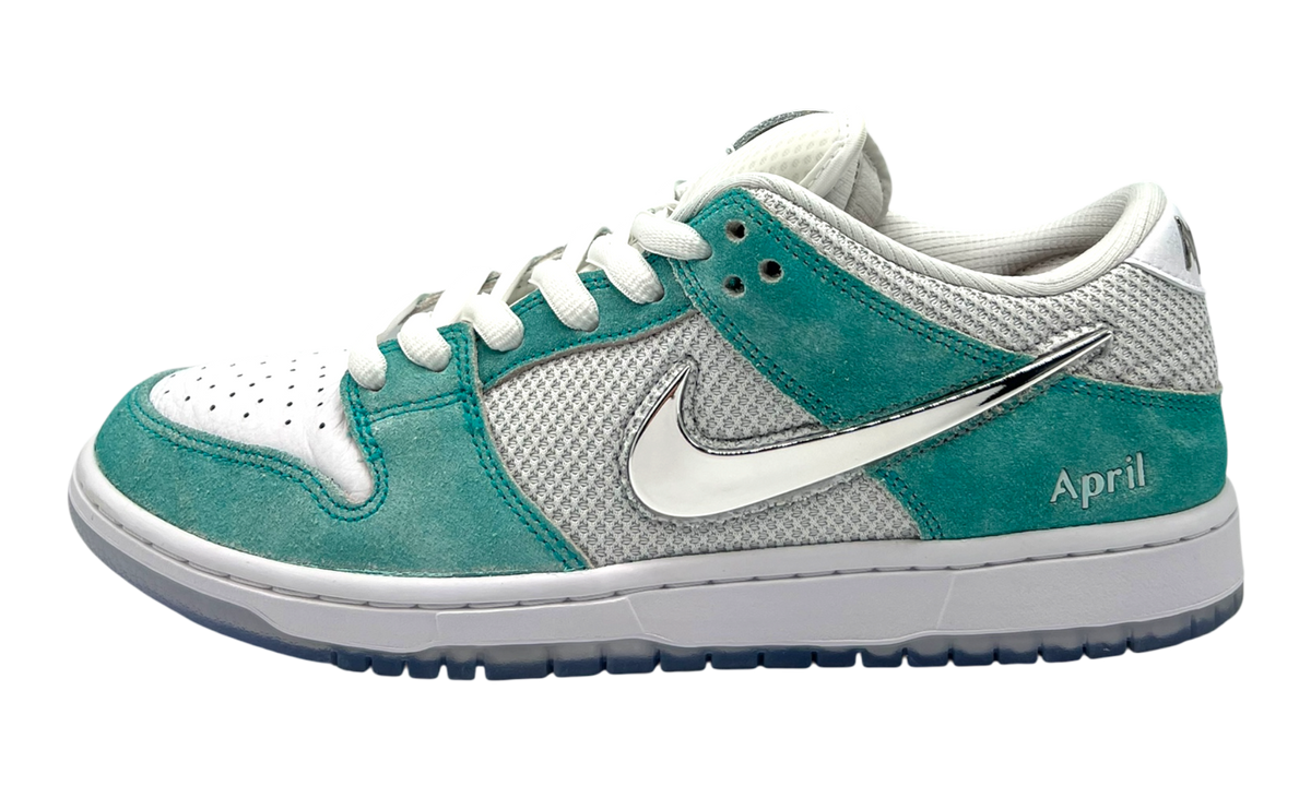Nike SB Dunk Low April Skateboards (PreOwned)