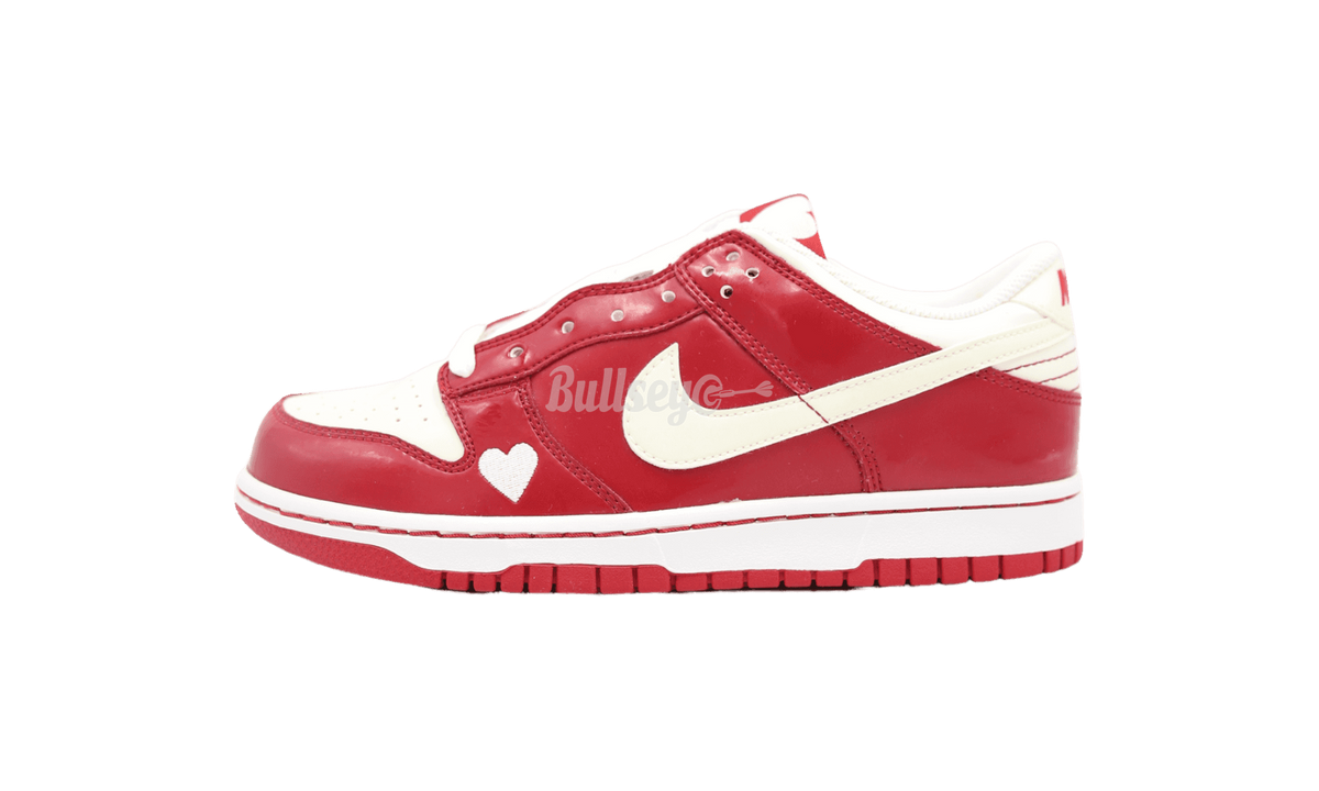 Nike Dunk Low “Valentines Day” 2005