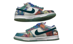 Nike SB Dunk Low "Futura Laboratories Bleached Aqua" (PreOwned)