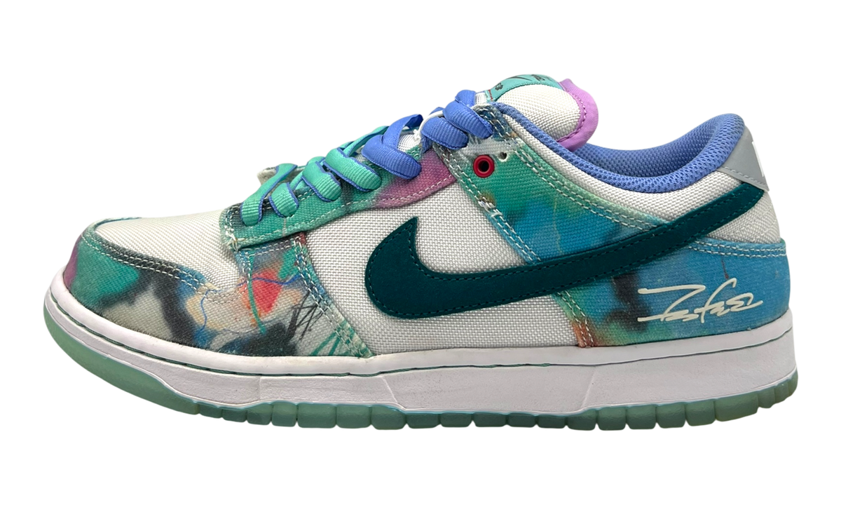 Nike SB Dunk Low "Futura Laboratories Bleached Aqua" (PreOwned)
